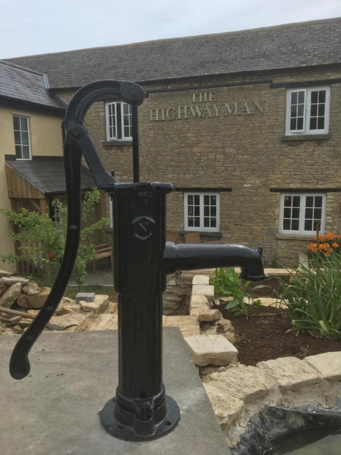 The Highwayman Hotel Кидлингтън Екстериор снимка