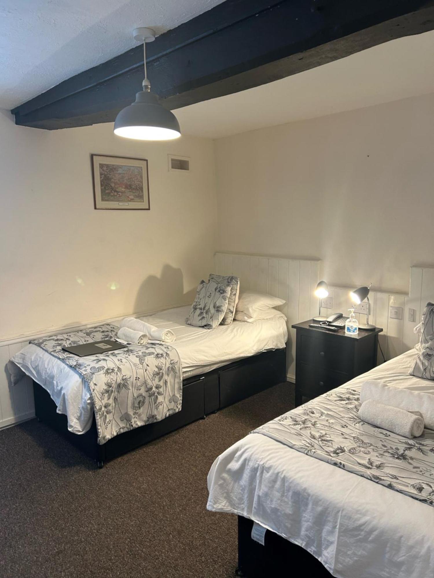 The Highwayman Hotel Кидлингтън Екстериор снимка